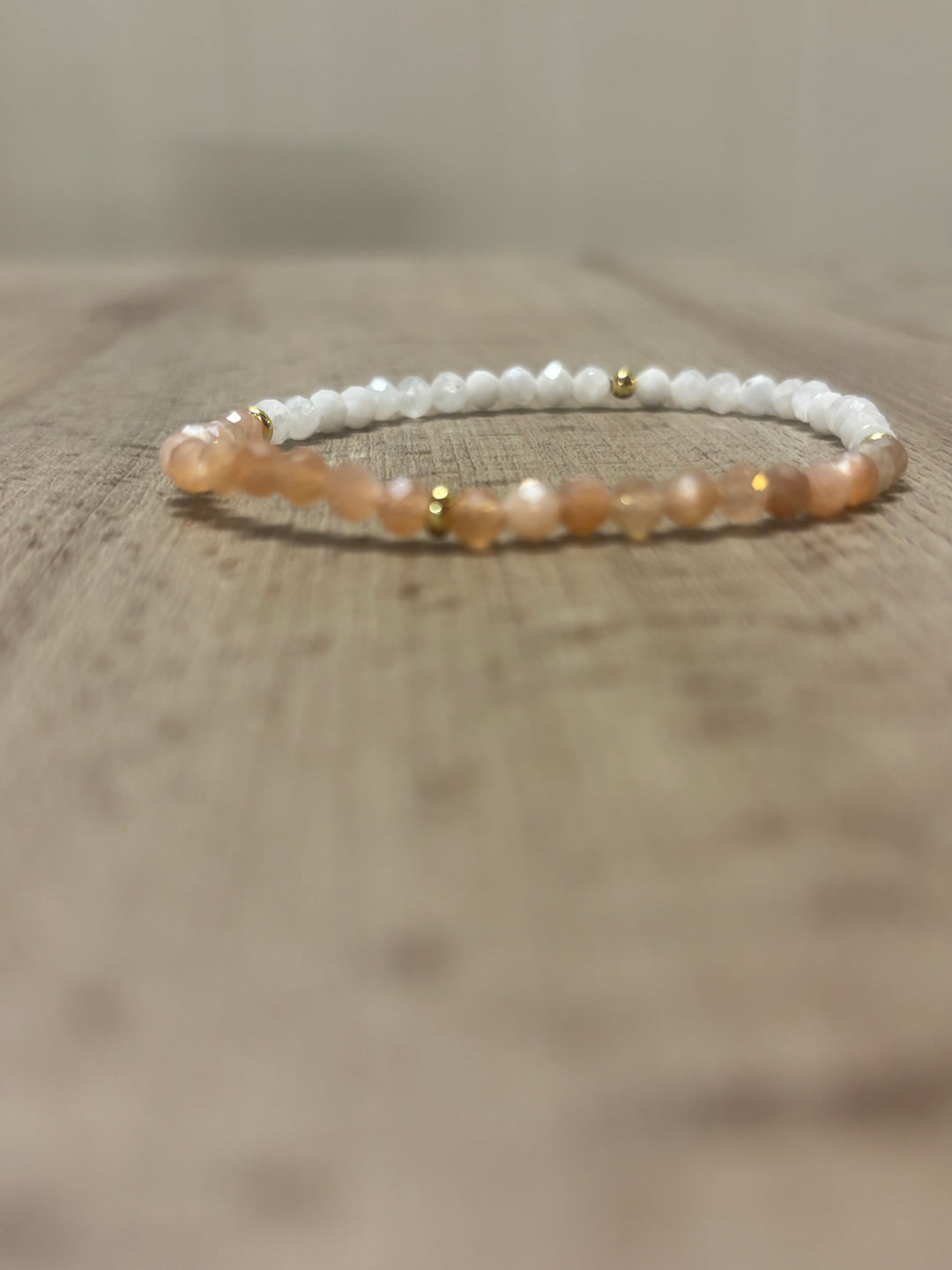 Armband Giulia - Edelsteine treffen auf Quarzperlen