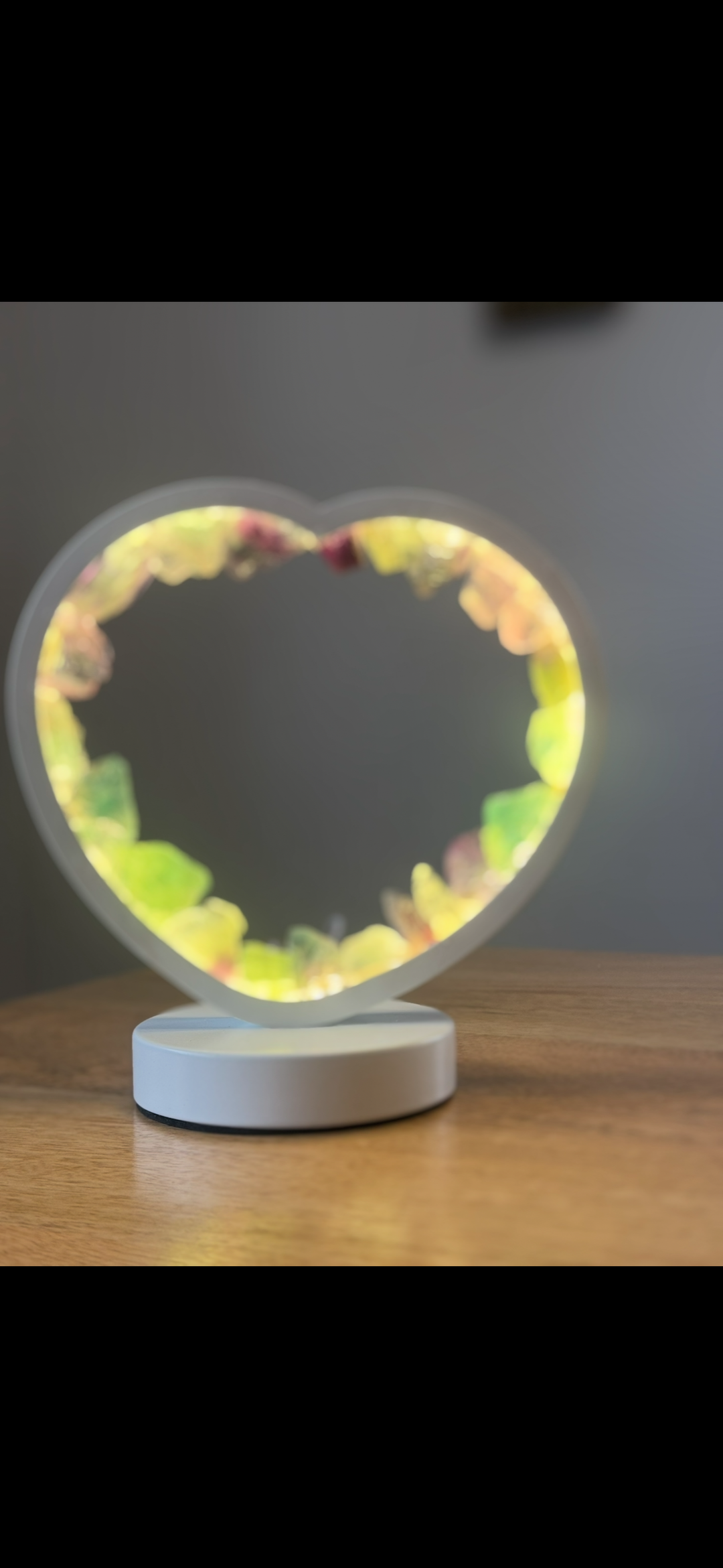 Edelstein-Lampe mit Rohsteinen – Herz mit Fluorit oder Kreis mit Amethyst